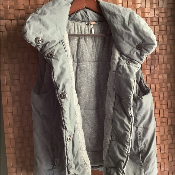 Free People puffer vest - Picture 3 of 6